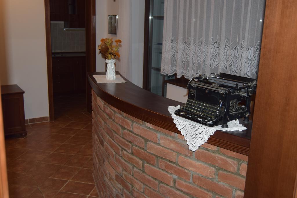 Farm Stay Frank Ozmec Wine And Glamping Estate Лютомер Номер фото